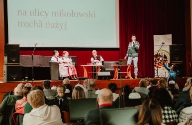 Poezja po ślōnsku w Bibliotece w Mikołowie